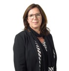 Portrait von Tanja Hüllenkrämer